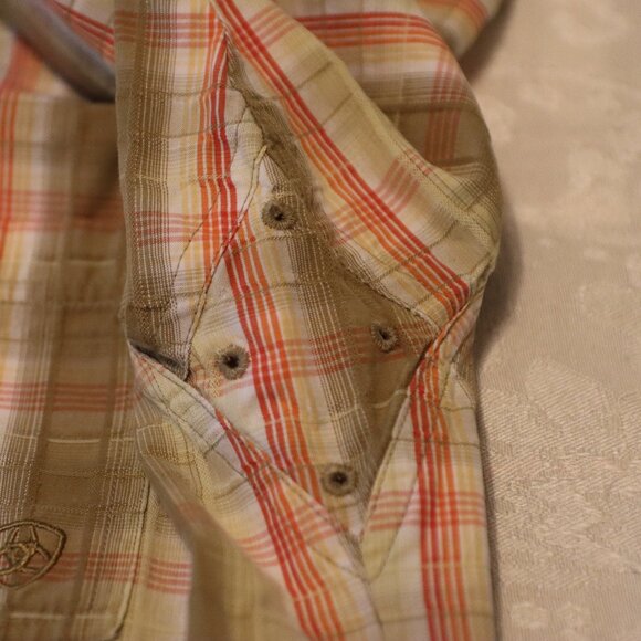 Ariat Men's Plaid Button Down Cotton/Polyester Blend Size Medium - Picture 7 of 16